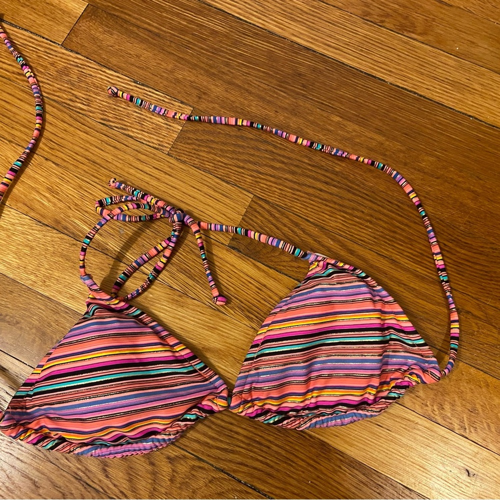 VENUS Multicolor Striped Bikini Top